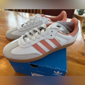 Samba women’s OG size 9.5 new in box